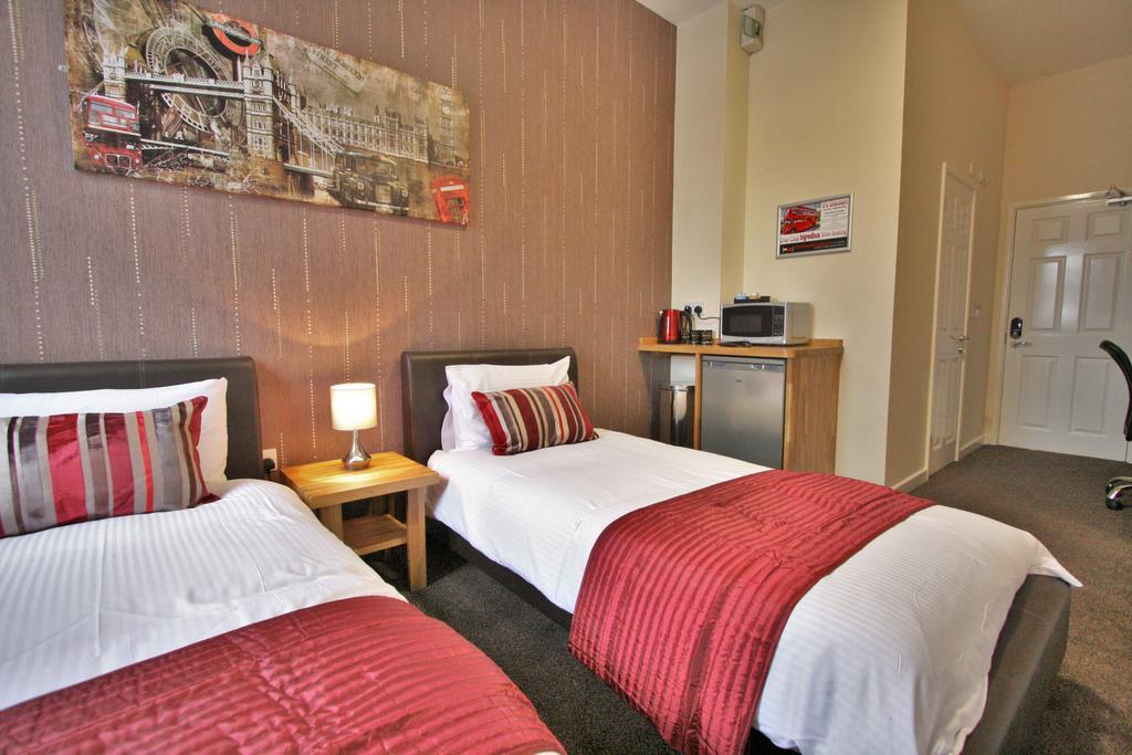 Central Hotel Gloucester By Roomsbooked Room photo