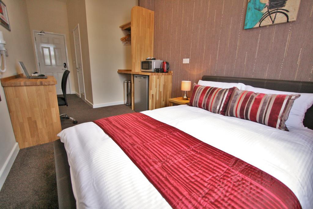 Central Hotel Gloucester By Roomsbooked Room photo